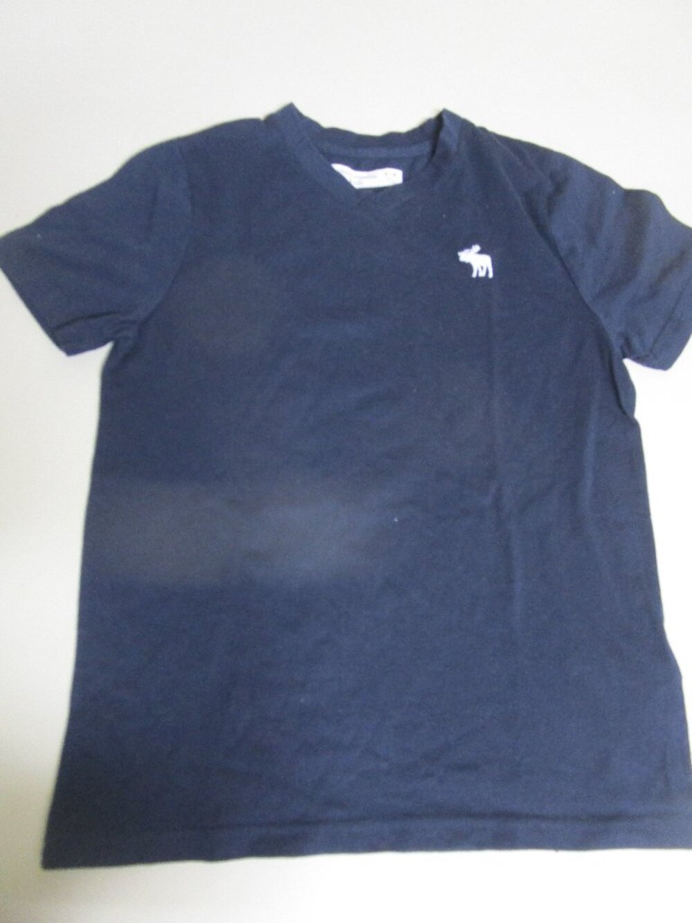 Abercrombie Kids Boys Navy V-Neck T-Shirt Short Sleeve Embroidered Logo 9/10 EUC